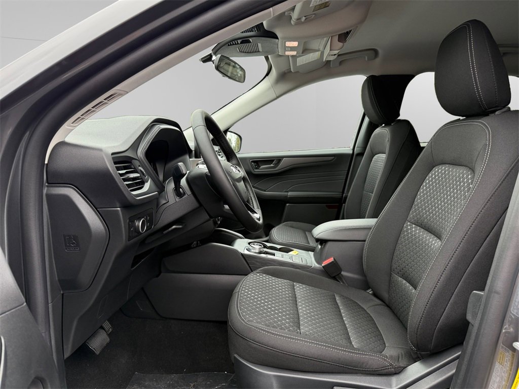 New 2025 Ford Escape Active w/ Cold Weather Package image 13