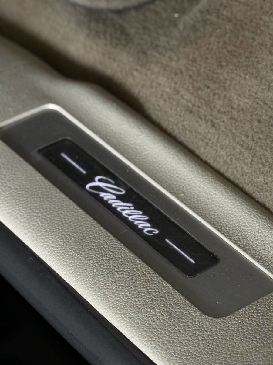 Used 2015 Cadillac Escalade Luxury AWD/4WD image 19