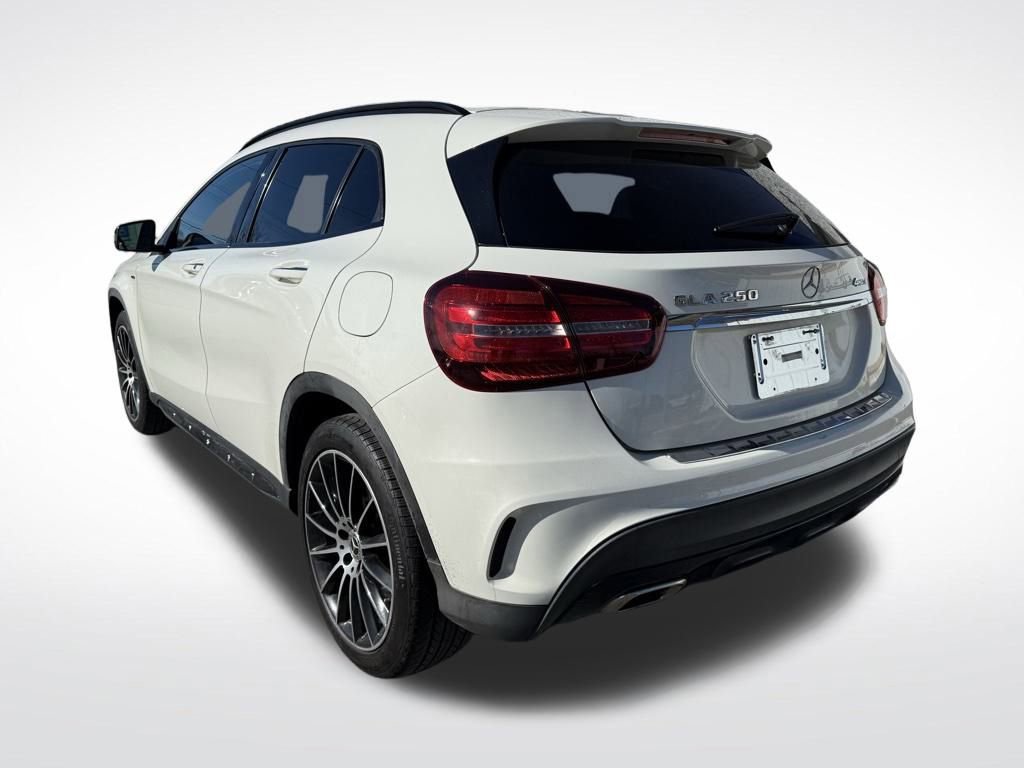 Used 2018 Mercedes-Benz GLA 250 4MATIC image 4