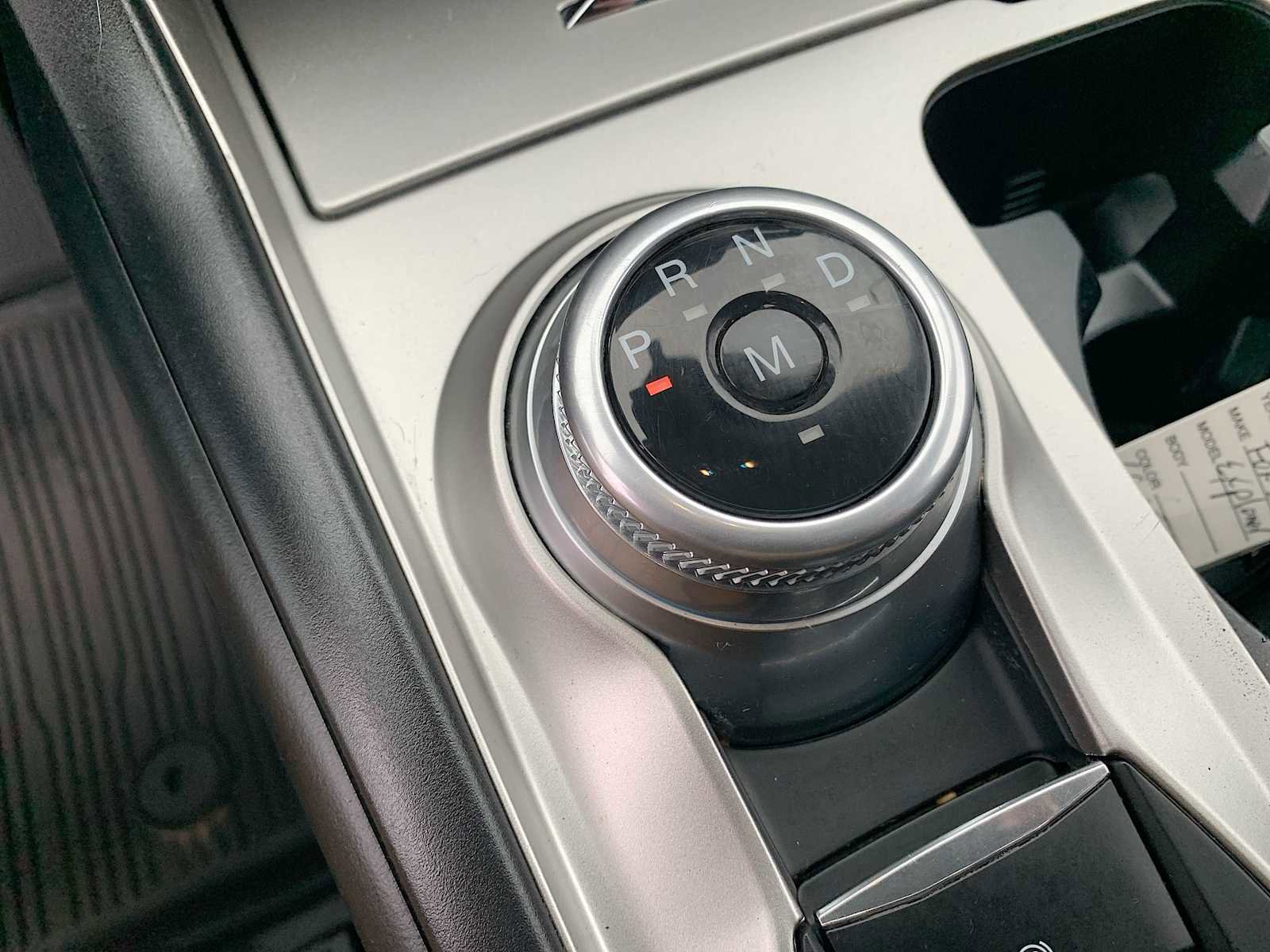 Used 2020 Ford Explorer XLT image 15