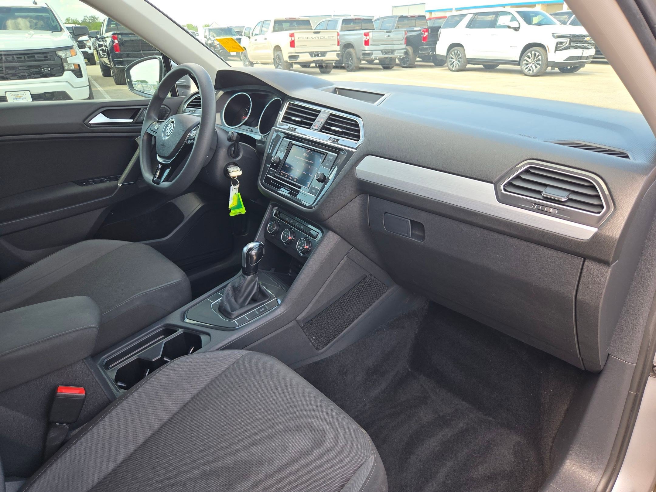 Used 2020 Volkswagen Tiguan S FWD image 26