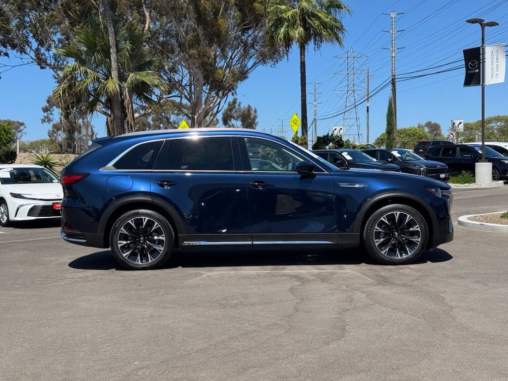 Certified 2024 MAZDA CX-90 Plug-In Hybrid w/ Premium Pkg AWD/4WD image 31