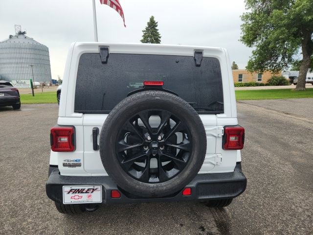 Used 2021 Jeep Wrangler Unlimited Sahara w/ Cold Weather Group AWD/4WD image 4