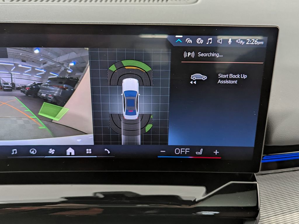 Used 2025 BMW 530i xDrive w/ M Sport Package image 23