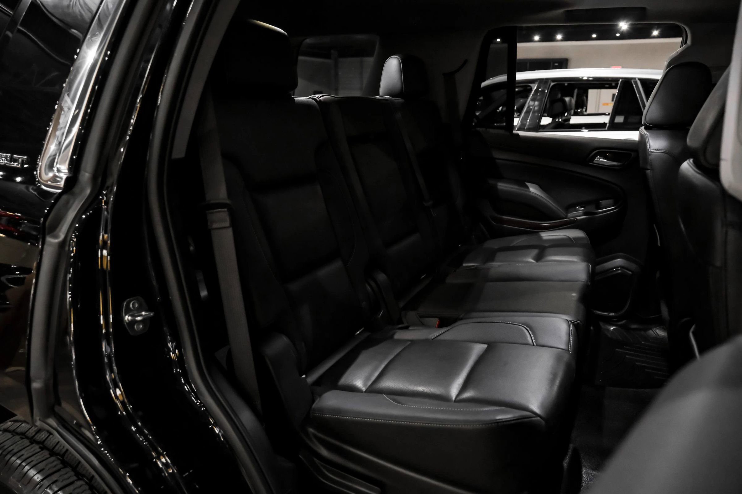 Used 2020 GMC Yukon SLT w/ Open Road Package AWD/4WD image 34