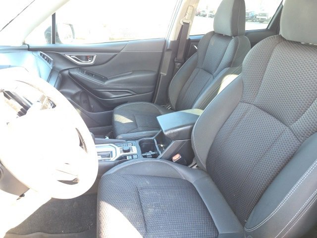 Used 2023 Subaru Forester Premium image 5