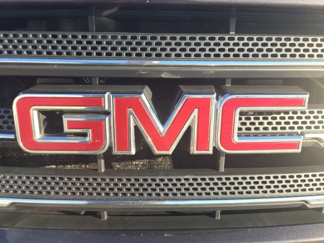 Used 2015 GMC Sierra 1500 SLE w/ All-Terrain Package image 10
