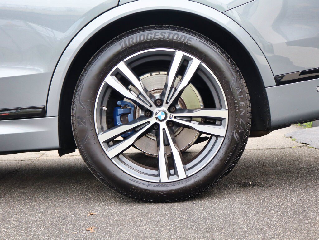 Used 2025 BMW X7 xDrive40i w/ M Sport Package AWD/4WD image 70