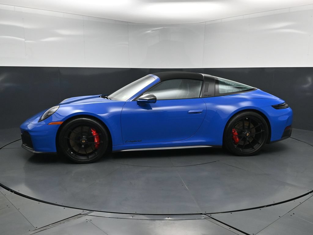 Used 2025 Porsche 911 Targa 4 GTS w/ Premium Package AWD/4WD image 2