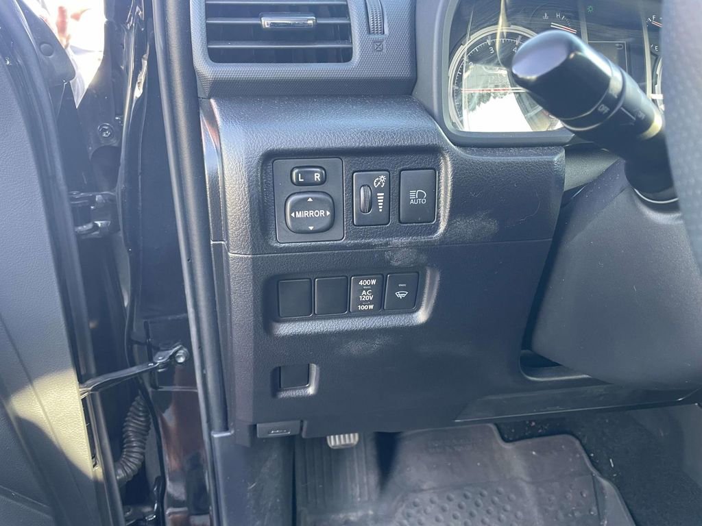 Used 2022 Toyota 4Runner TRD Off-Road Premium image 32