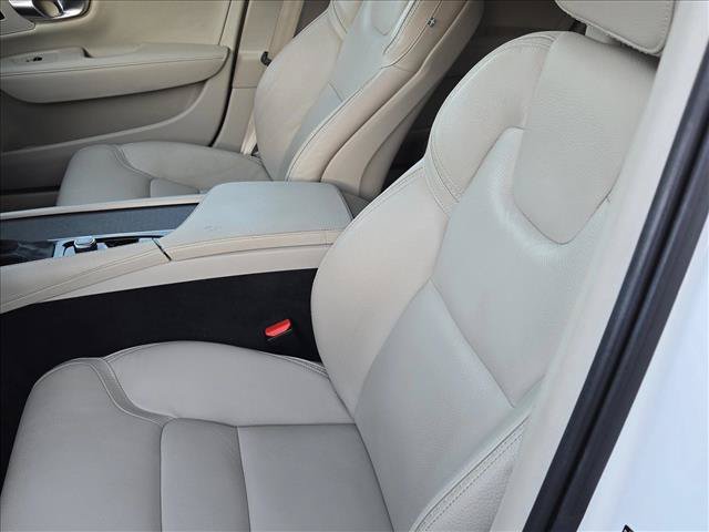 Used 2018 Volvo V90 T6 Cross Country w/ Convenience Package AWD/4WD image 15