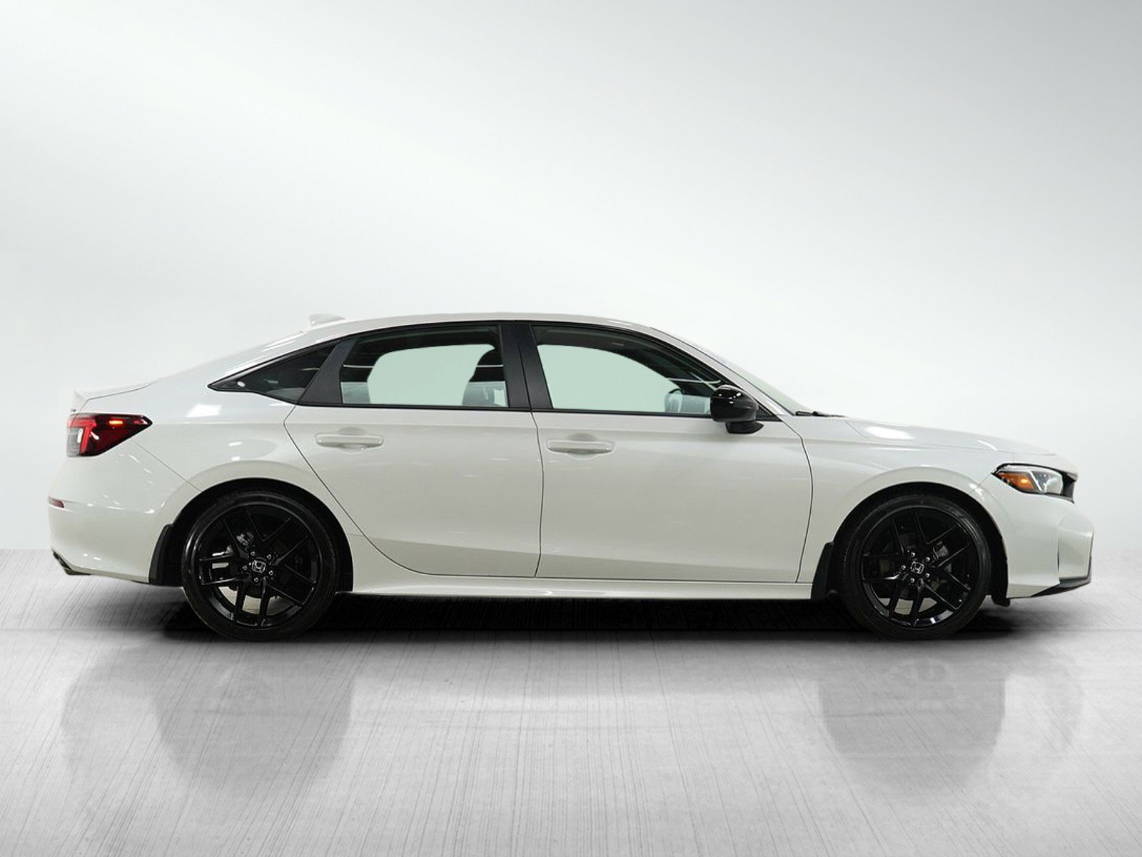 Used 2025 Honda Civic Sport image 6