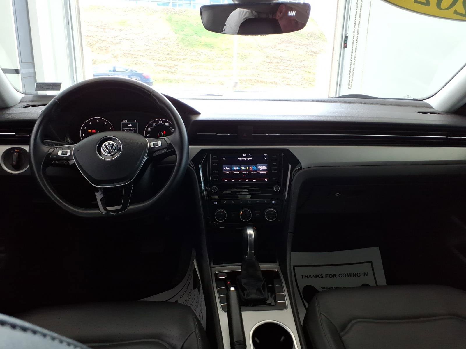 Used 2020 Volkswagen Passat 2.0T SE image 14