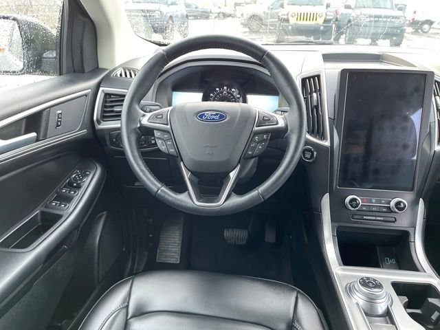 Used 2024 Ford Edge SEL w/ Convenience Package image 17