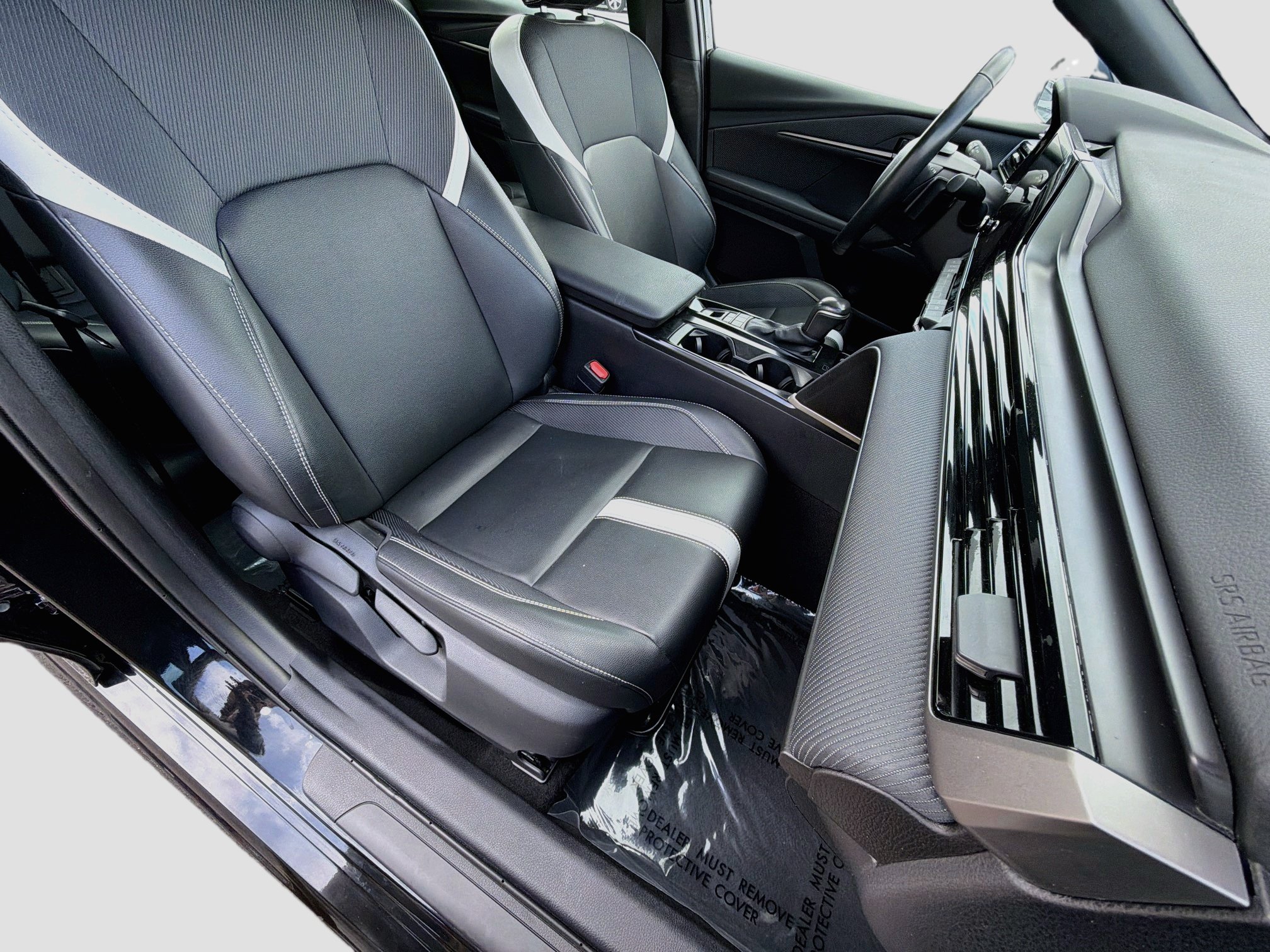 Used 2025 Toyota Camry SE FWD image 14