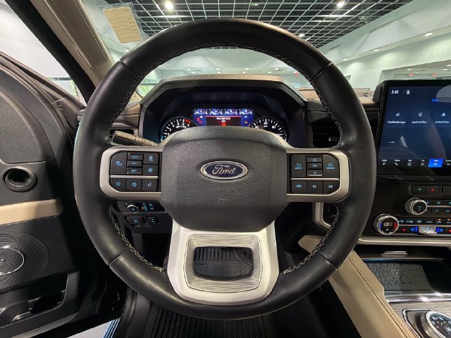 Used 2024 Ford Expedition Max Limited AWD/4WD image 17