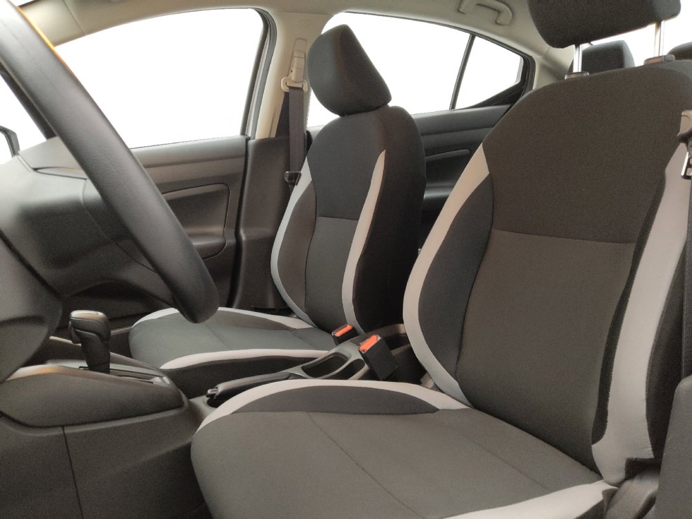 Used 2025 Nissan Versa S w/ Trunk Package image 17