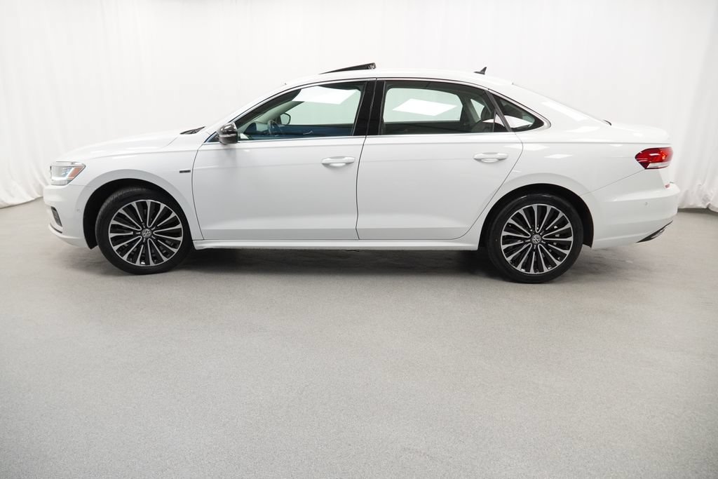 Used 2022 Volkswagen Passat 2.0T FWD image 15