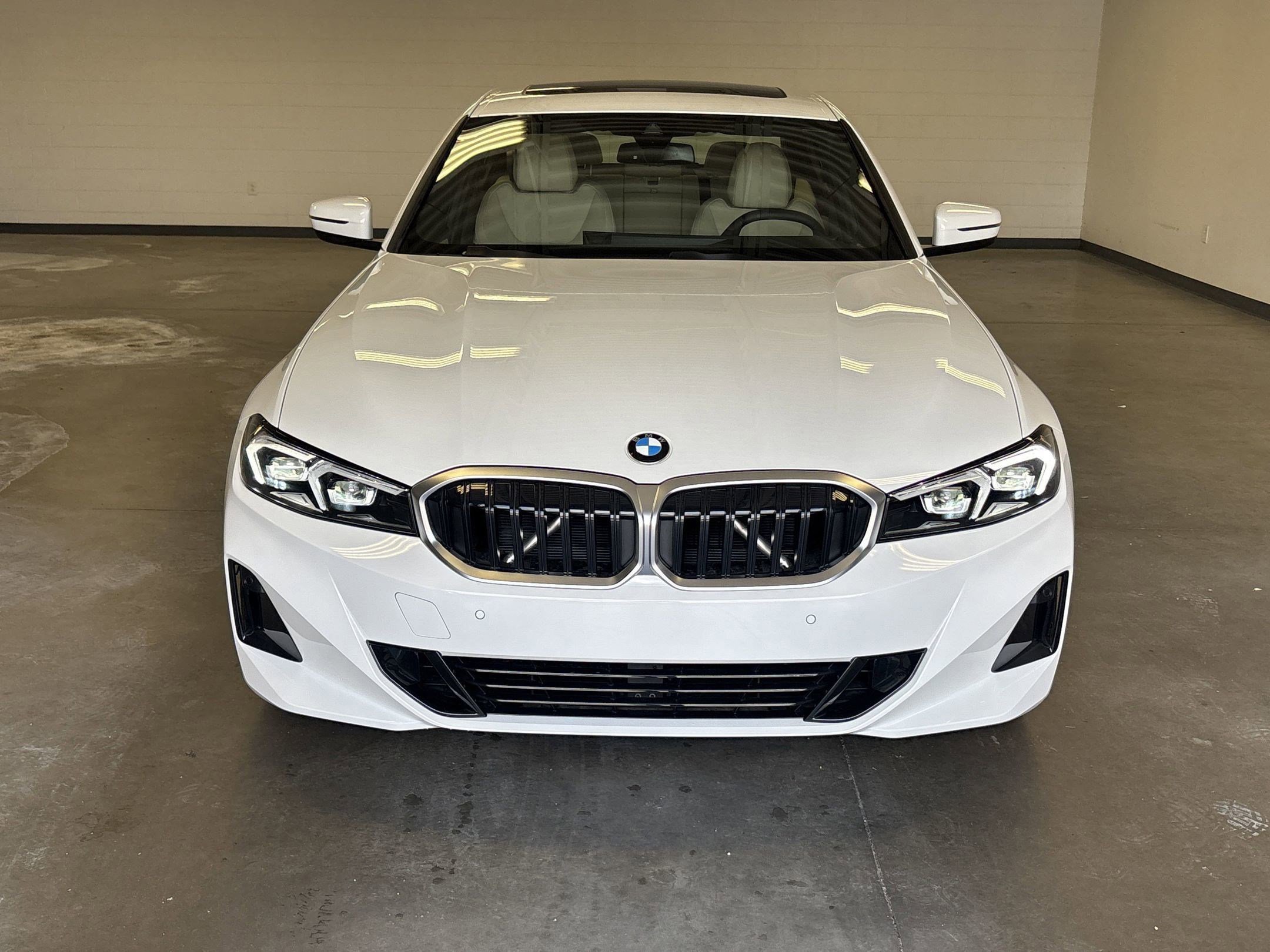 Used 2025 BMW 330i Sedan w/ Convenience Package image 3