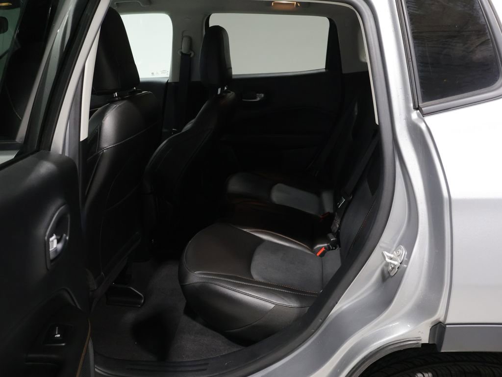 Used 2020 Jeep Compass Limited AWD/4WD image 16