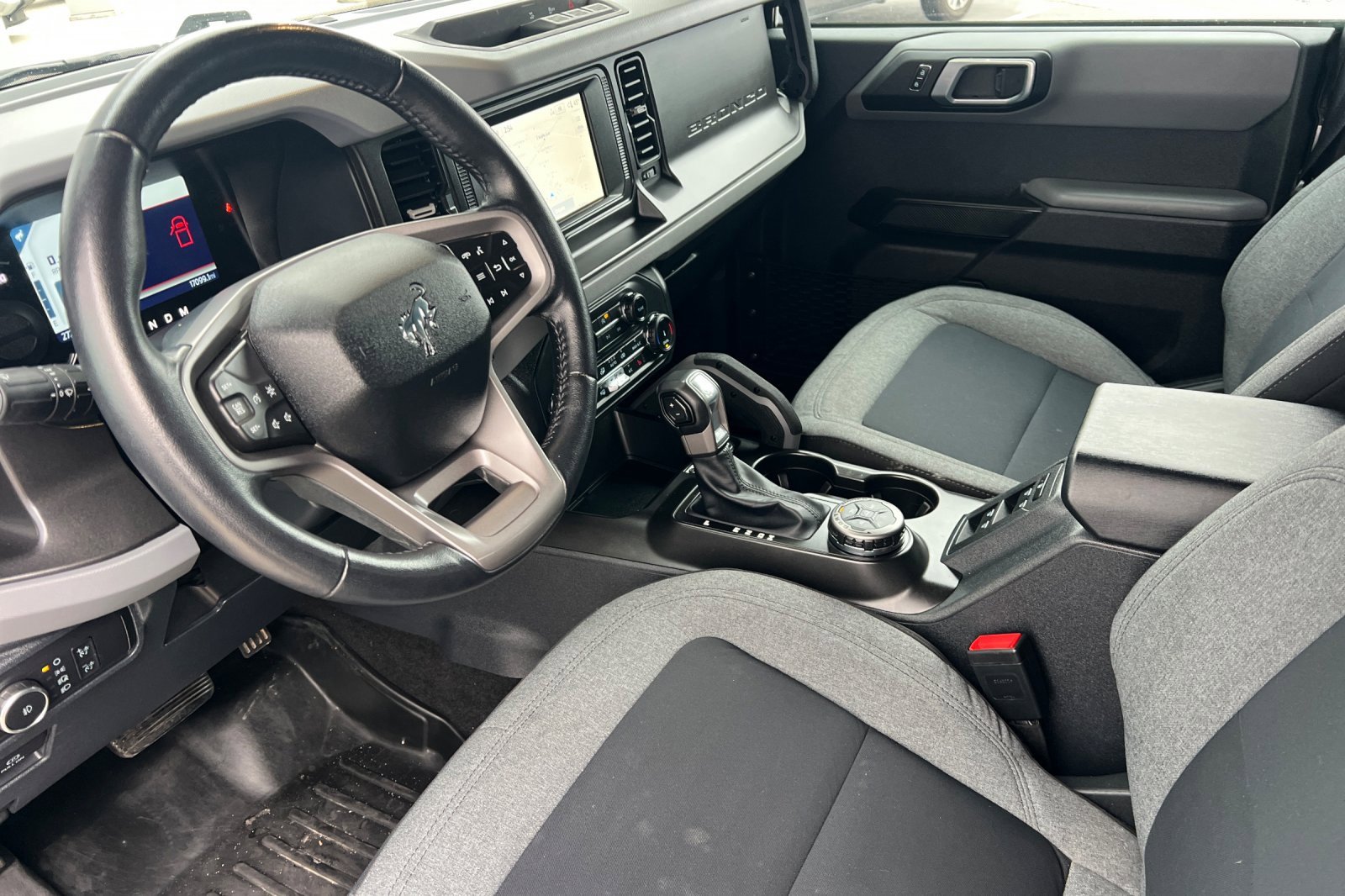 Used 2022 Ford Bronco Big Bend image 7