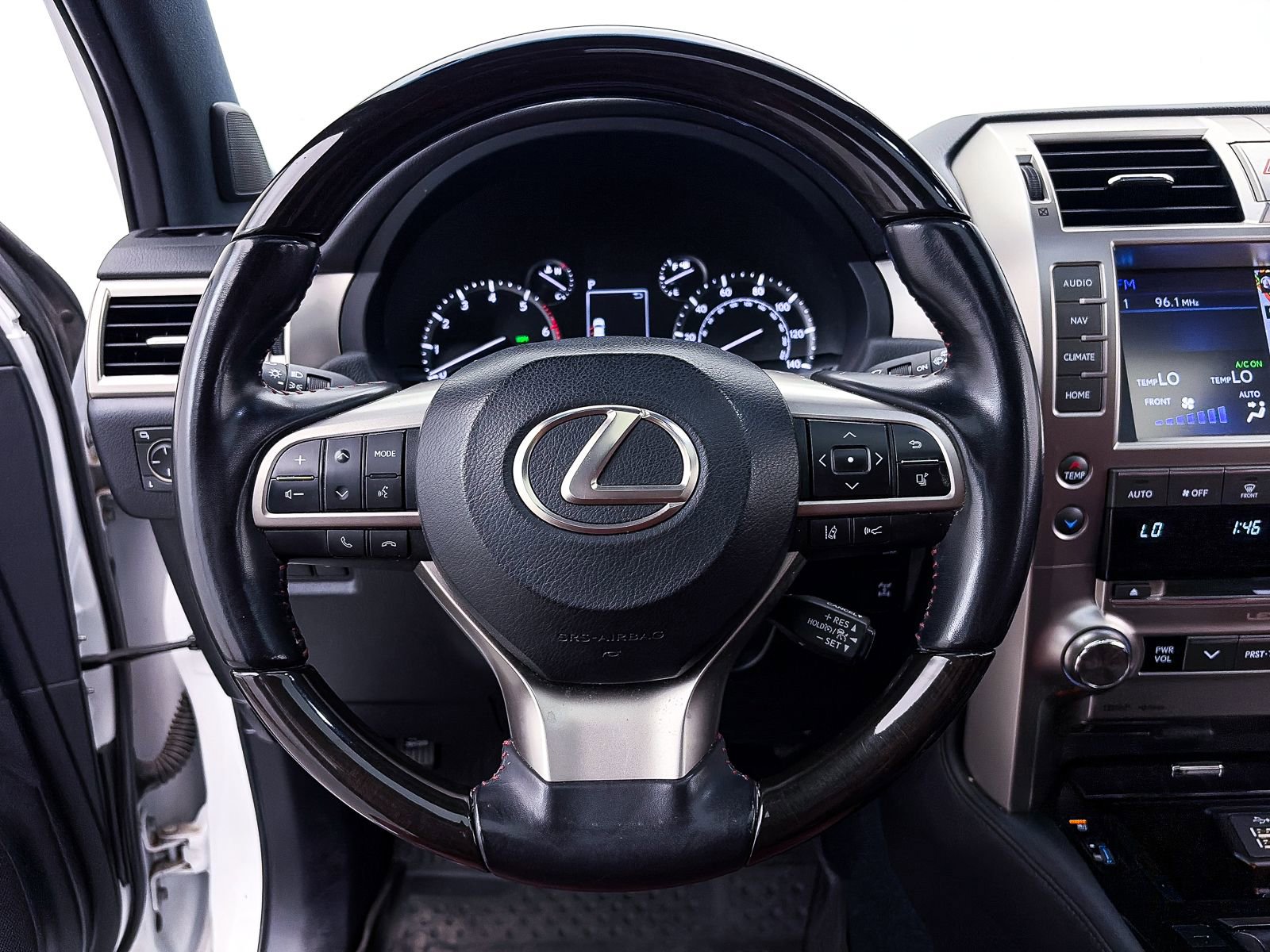 Used 2021 Lexus GX 460 Premium w/ Premium Package image 34