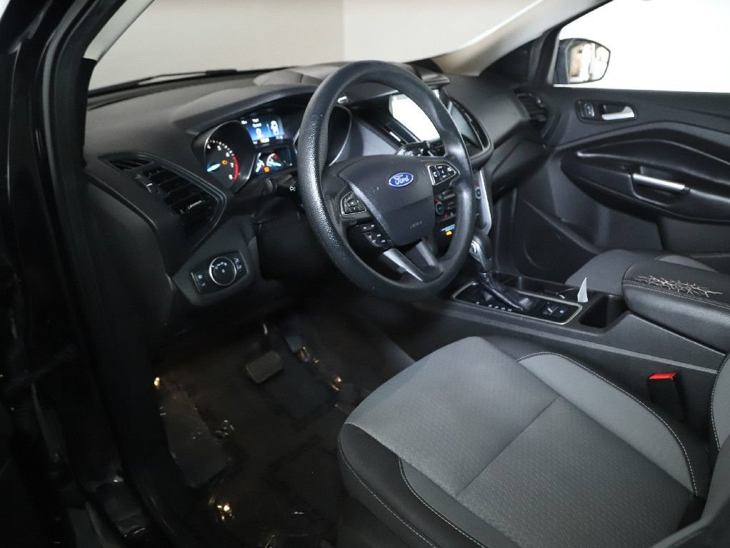 Used 2019 Ford Escape SE FWD image 17