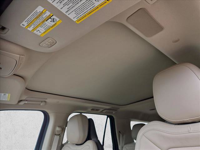 Used 2024 Lincoln Navigator L Reserve AWD/4WD image 15