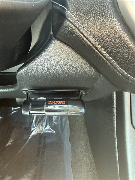 Used 2015 GMC Canyon SLT w/ Driver Alert Package RWD image 10