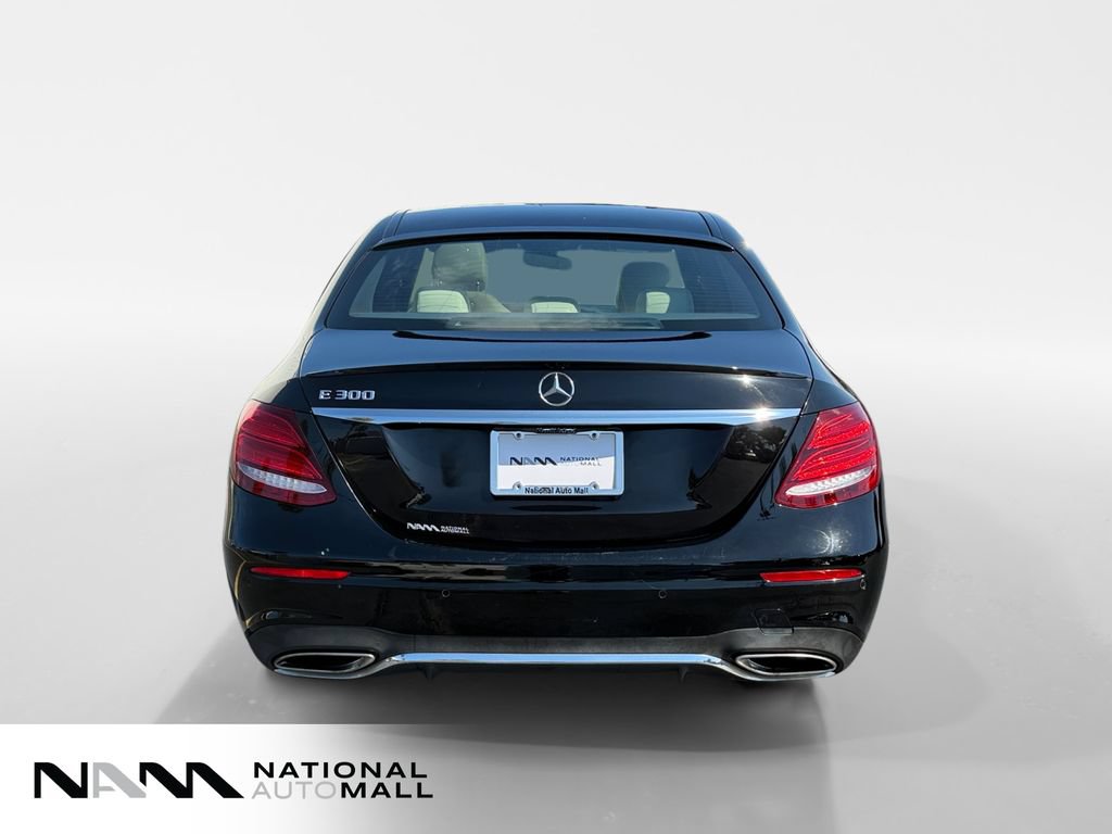 Used 2018 Mercedes-Benz E 300 image 4