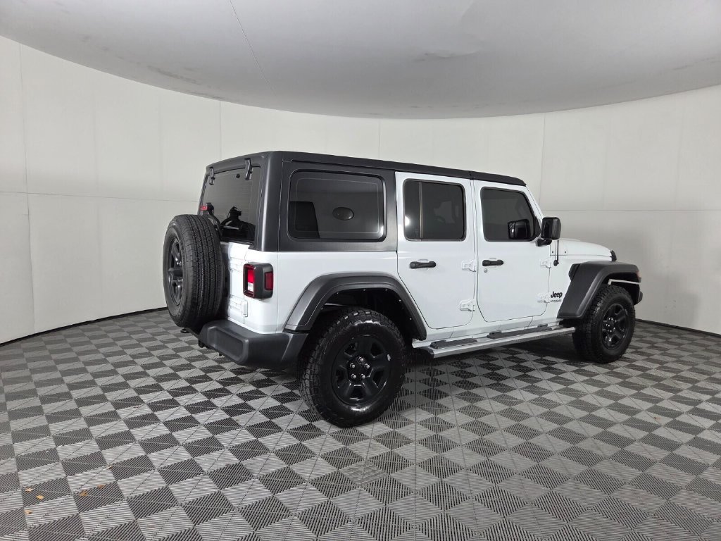 Used 2022 Jeep Wrangler Unlimited Sport AWD/4WD image 4