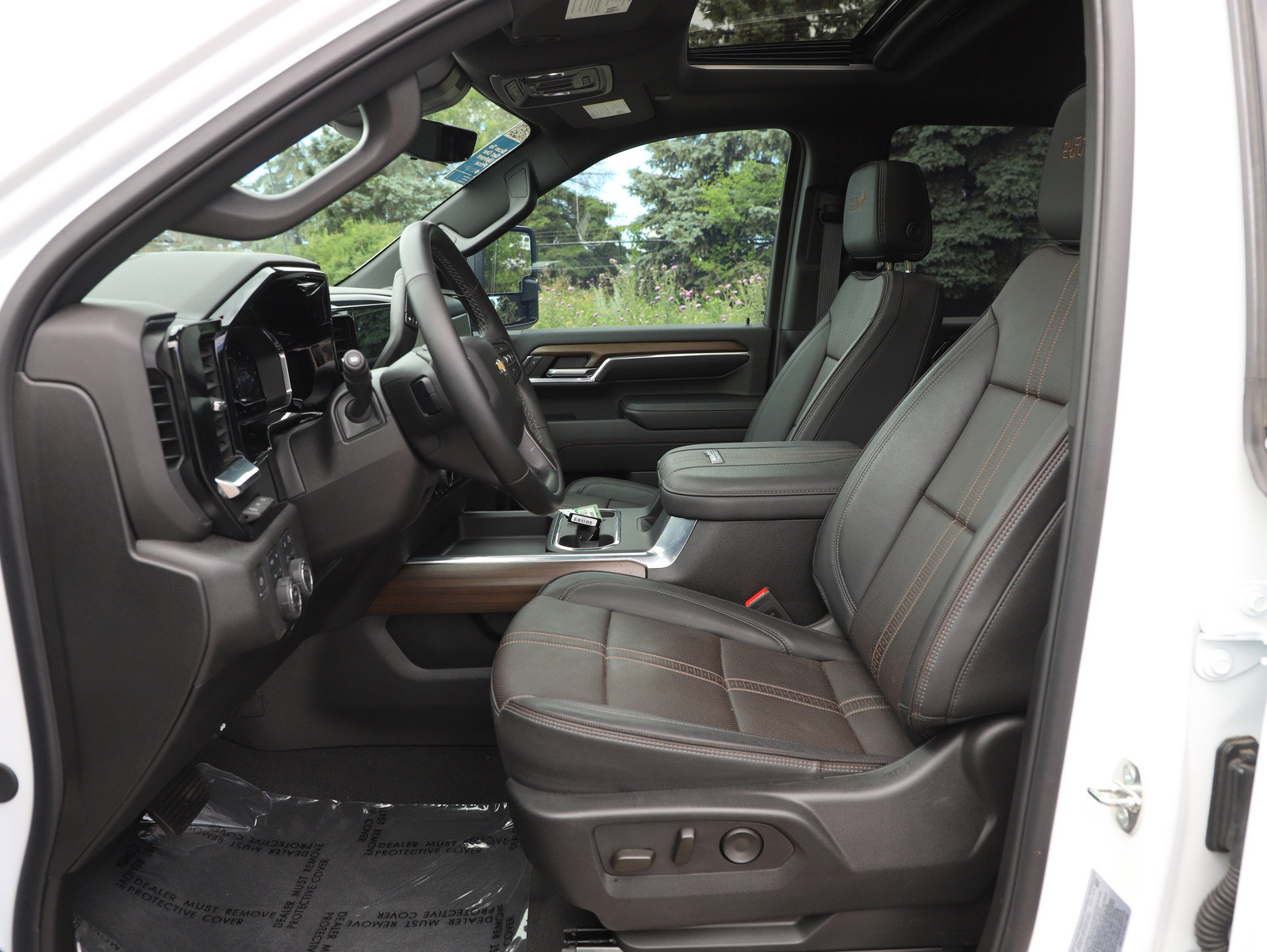 Used 2024 Chevrolet Silverado 3500 High Country w/ High Country Premium Package AWD/4WD image 25