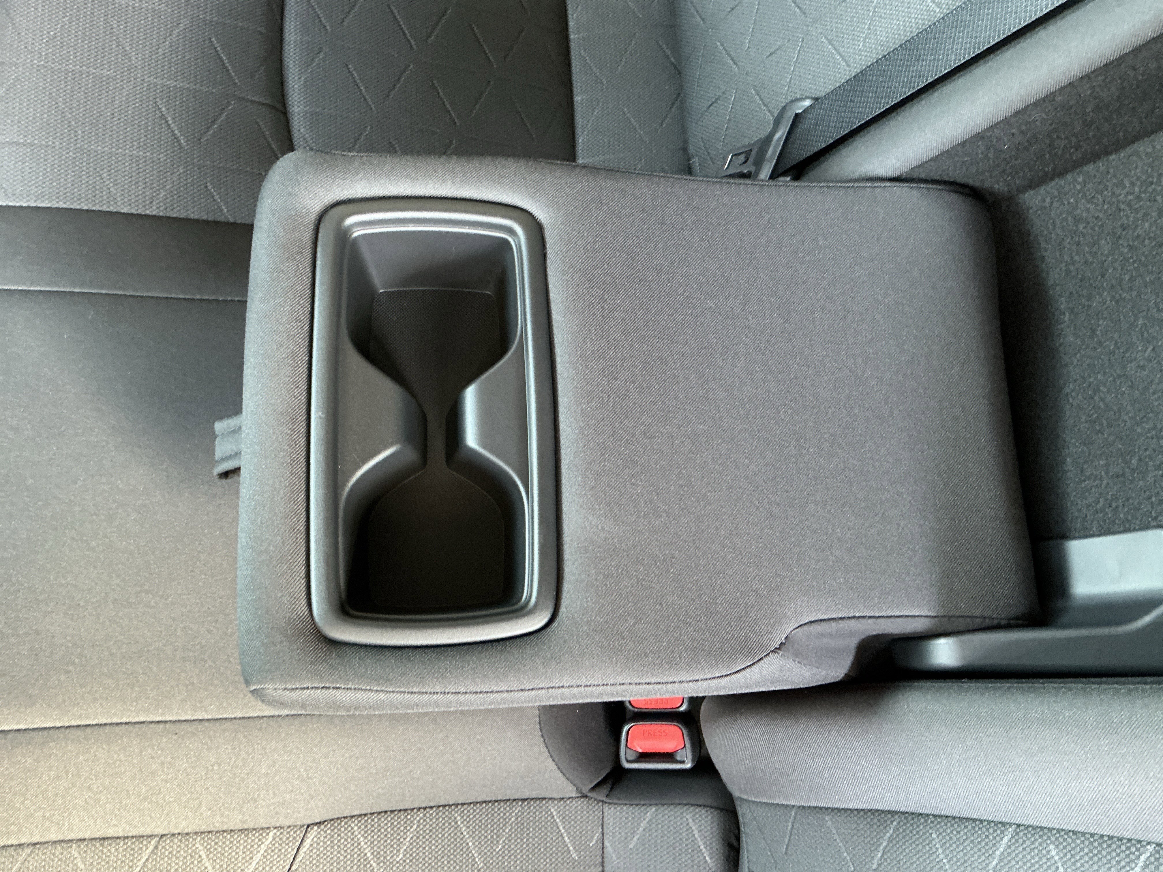 Used 2022 Toyota RAV4 XLE w/ Convenience Package image 35