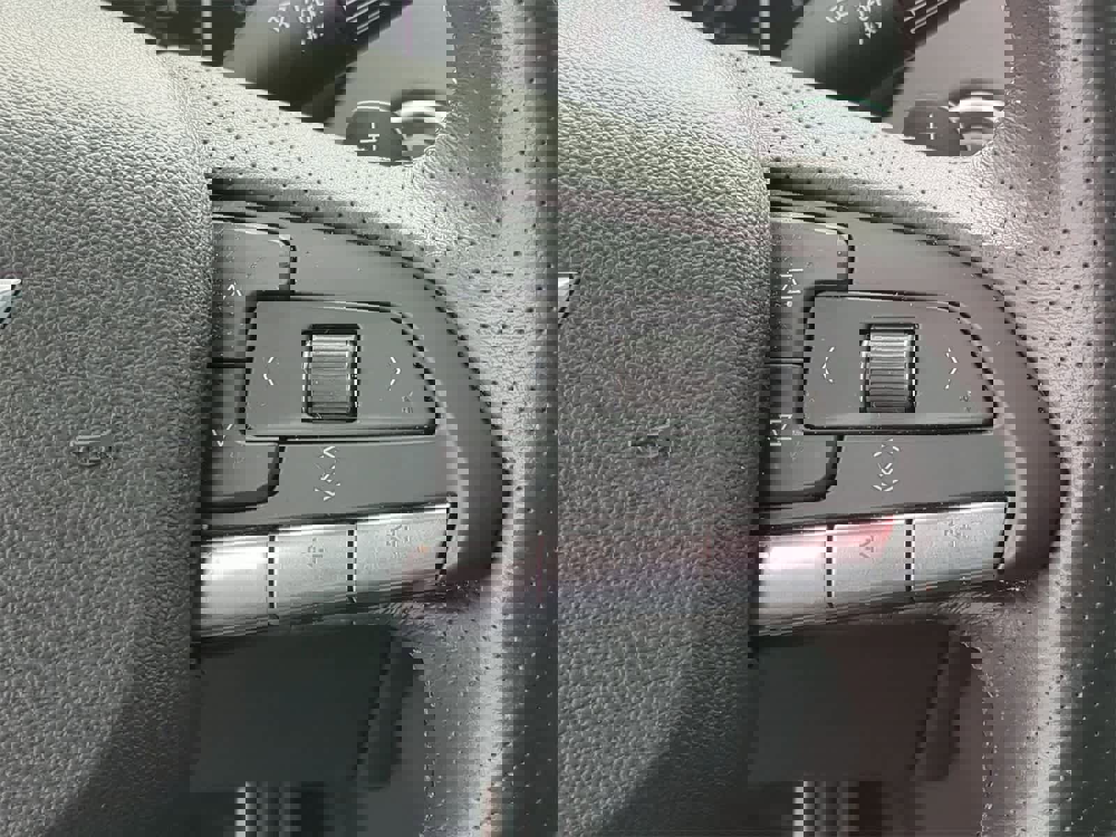 Used 2023 Cadillac XT4 Sport w/ Cold Weather Package image 31