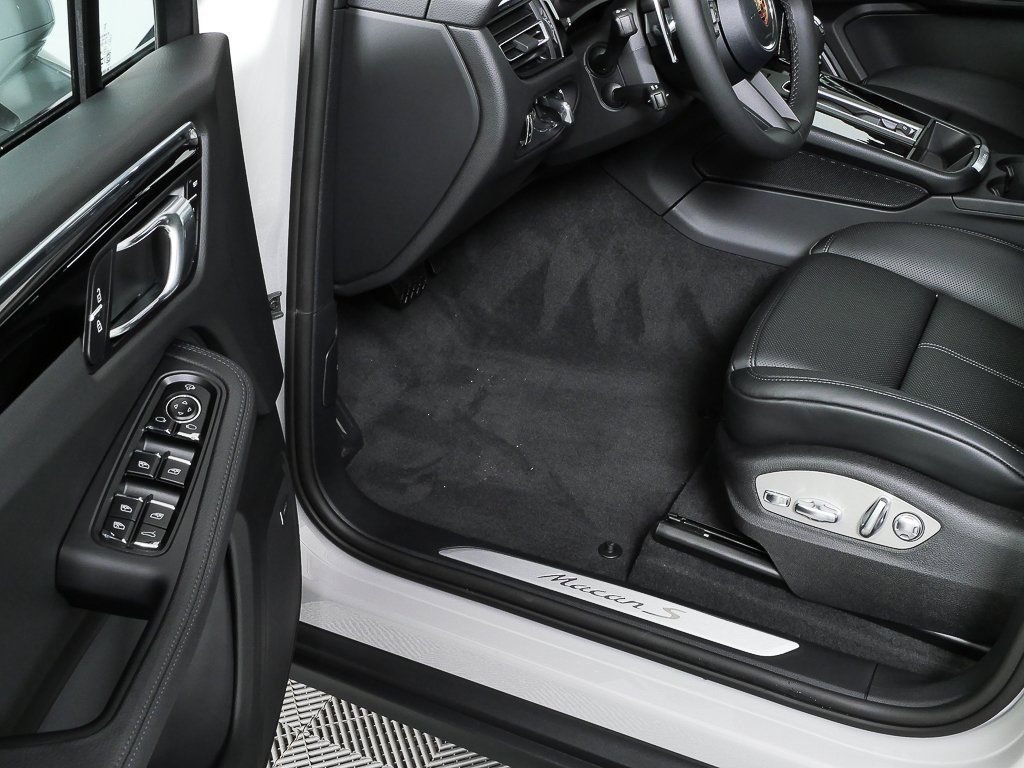 New 2026 Porsche Macan S image 8