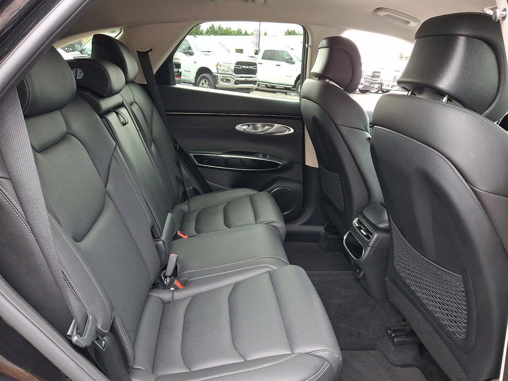 Used 2025 Genesis GV70 2.5T AWD/4WD image 15