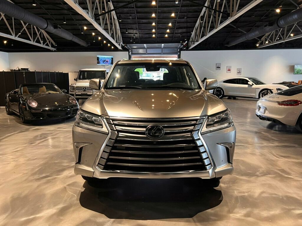 Used 2018 Lexus LX 570 4WD image 8