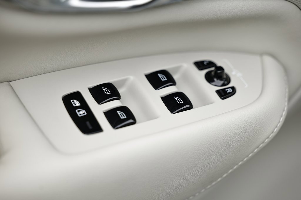 Used 2022 Volvo XC90 T6 Inscription w/ Advanced Package image 20