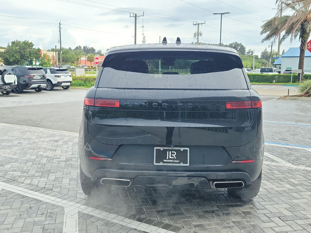 Certified 2024 Land Rover Range Rover Sport SE AWD/4WD image 4