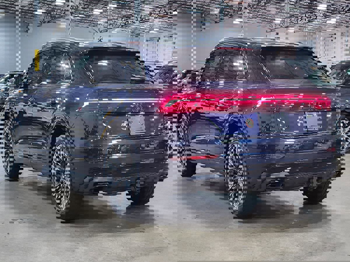 Used 2025 Audi Q8 Premium Plus image 11