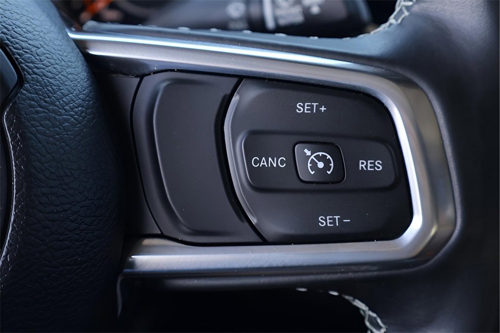 Used 2022 Jeep Gladiator Overland w/ Popular Equipment Package image 17