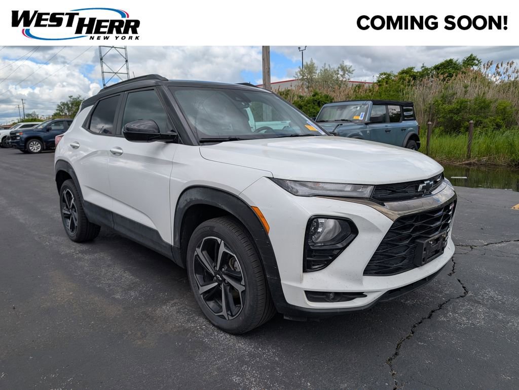Used 2023 Chevrolet TrailBlazer RS w/ Convenience Package AWD/4WD image 1