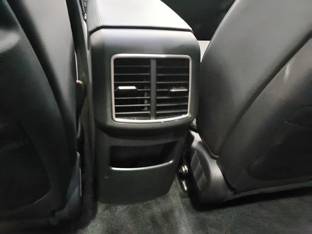 Used 2025 Kia Sportage X-Line image 31