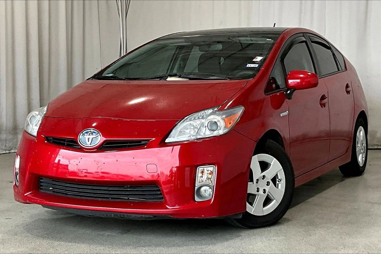 Used 2011 Toyota Prius Three w/ Solar Roof Pkg image 2