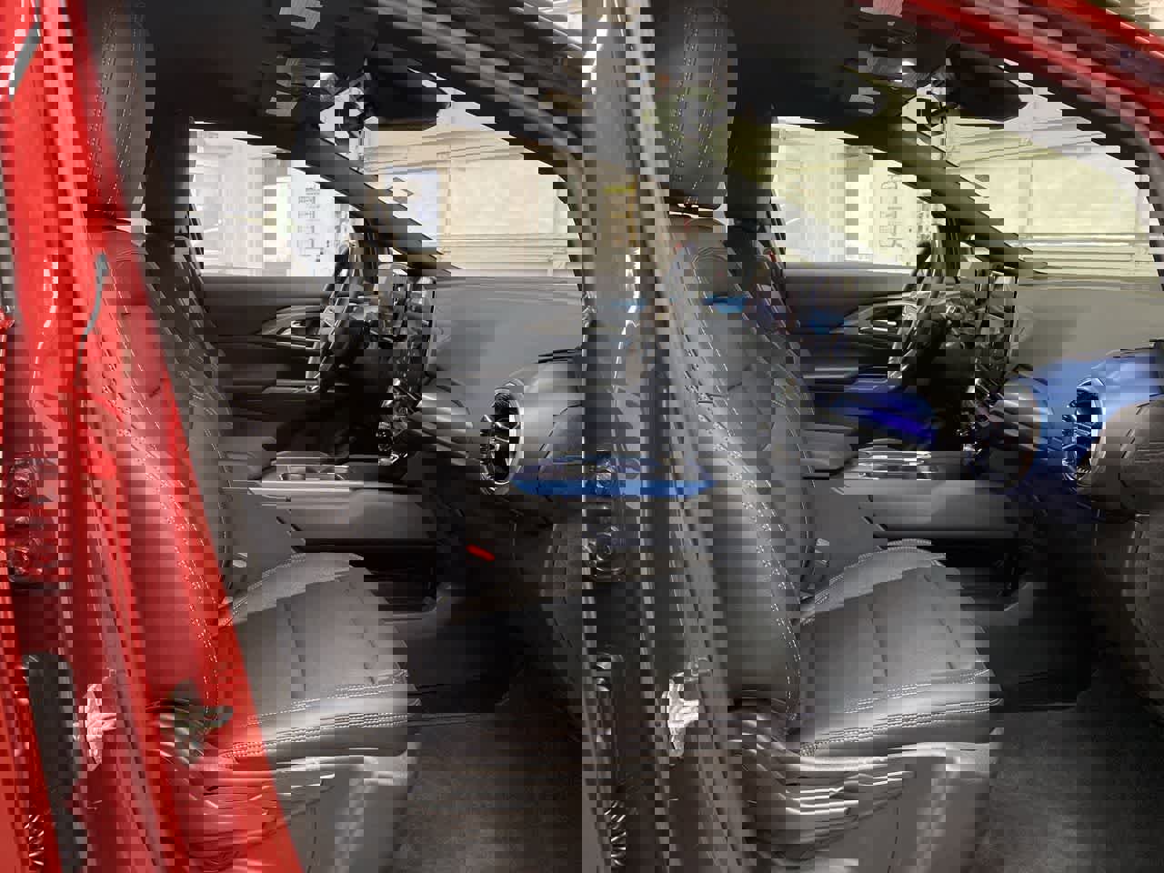 Used 2025 Chevrolet Equinox EV LT w/ Convenience Package image 18