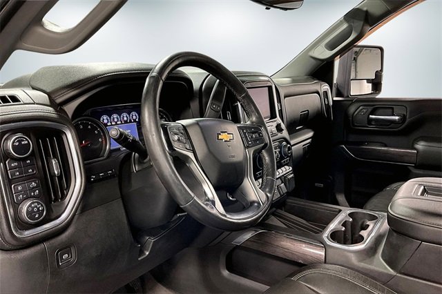 Used 2020 Chevrolet Silverado 2500 LTZ w/ LTZ Premium Package image 17