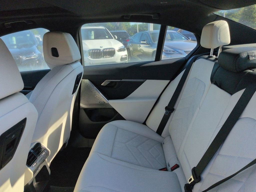 Certified 2024 BMW 530i xDrive w/ Premium Package image 15