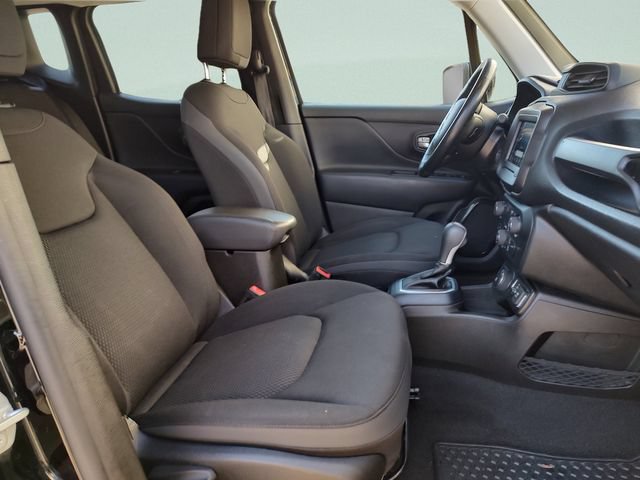 Used 2020 Jeep Renegade Altitude AWD/4WD image 30