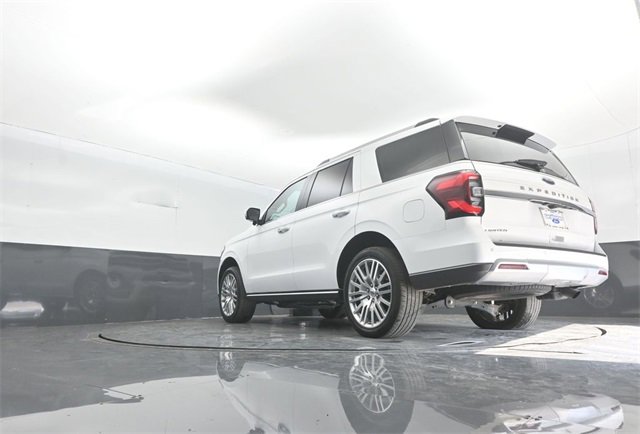 Used 2023 Ford Expedition Limited image 29