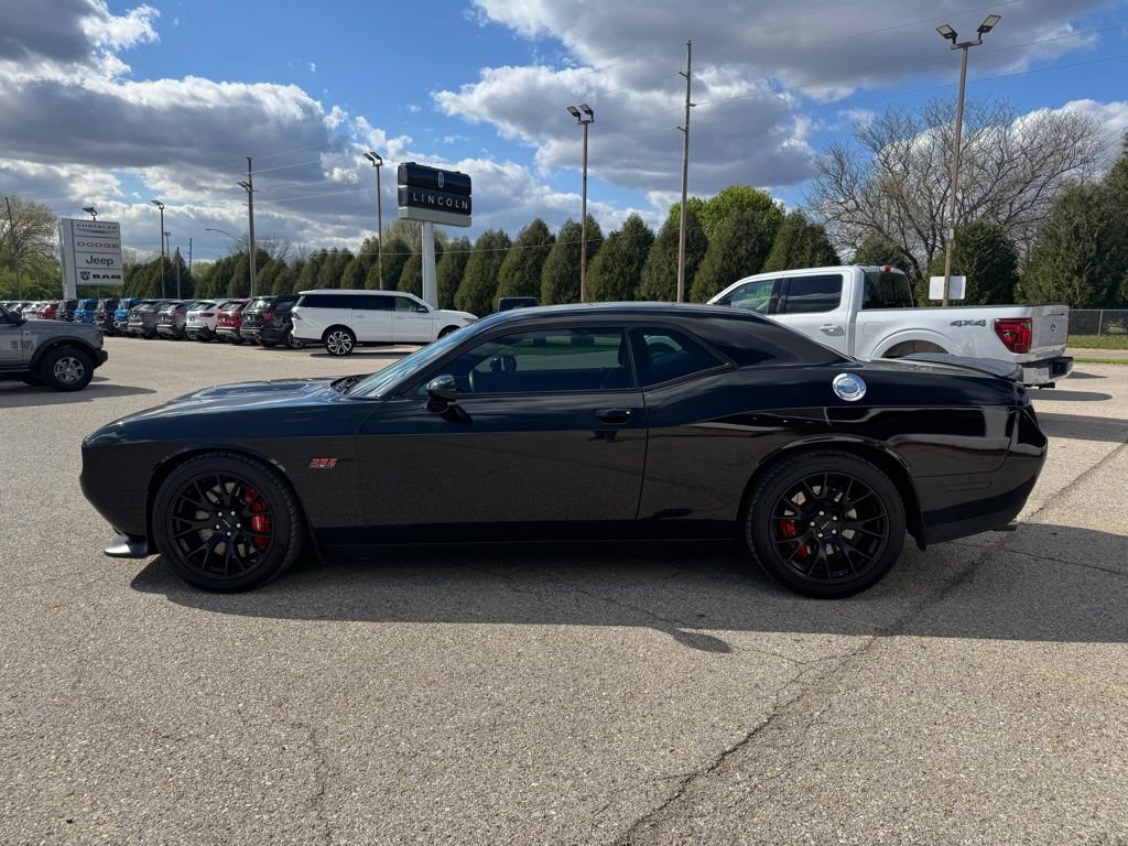 Used 2017 Dodge Challenger SRT w/ Technology Group RWD image 4